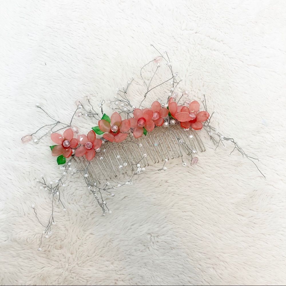Branching floral bridal hair comb